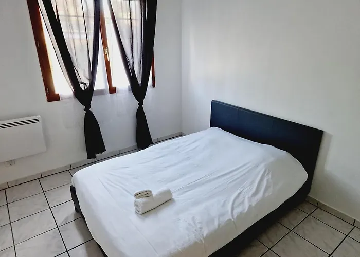 2 Bedrooms Private Parking Wifi Tv Maubeuge